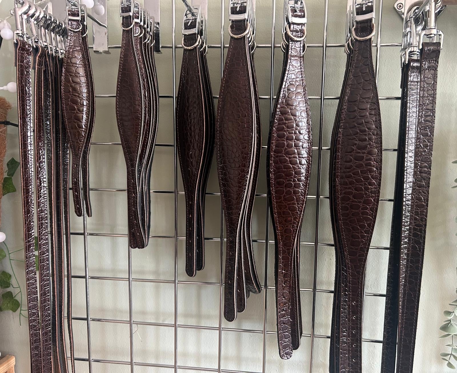 Mock Croc Leather Clip Lead