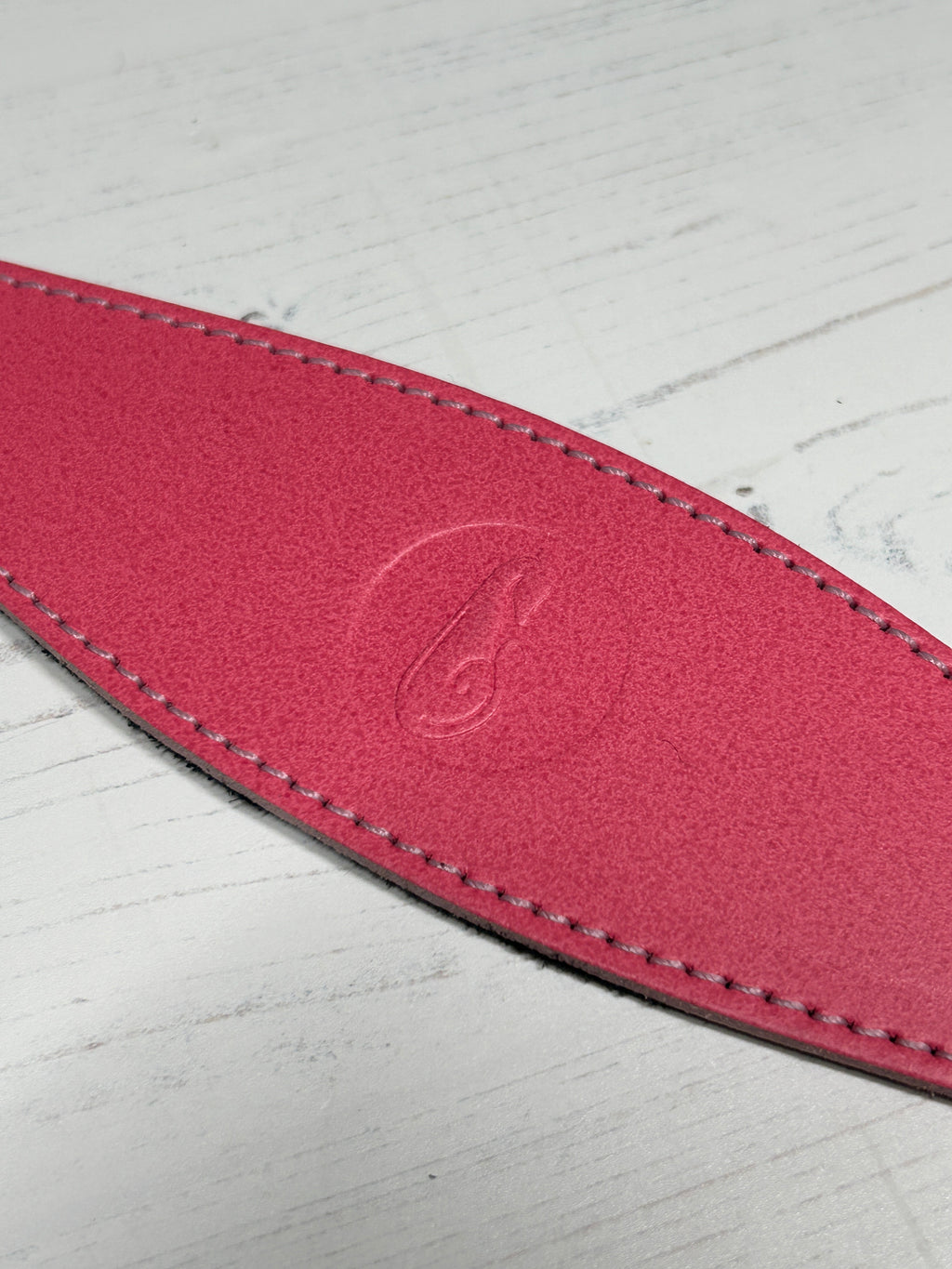 Padded Leather Fishtail Hound Collar